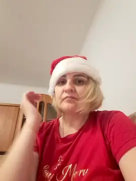 Snapshot of Malichkaanna30 chatting on 12.24.24 Malichkaanna30 online show from 12.24.24