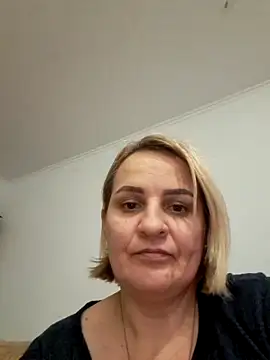 Snapshot of Malichkaanna30 chatting on 01.10.25 Malichkaanna30 online show from 01.10.25