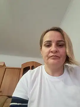 Snapshot of Malichkaanna30 chatting on 01.14.25 Malichkaanna30 online show from 01.14.25