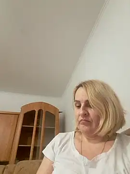 Snapshot of Malichkaanna30 chatting on 01.30.25 Malichkaanna30 online show from 01.30.25