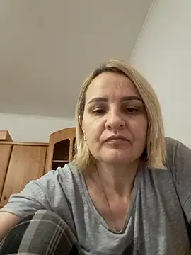 Snapshot of Malichkaanna30 chatting on 01.31.25 Malichkaanna30 online show from 01.31.25