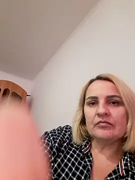 Snapshot of Malichkaanna30 chatting on 02.09.25 Malichkaanna30 online show from 02.09.25