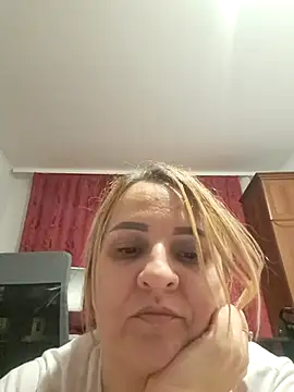 Snapshot of Malichkaanna30 chatting on 02.25.25 Malichkaanna30 online show from 02.25.25