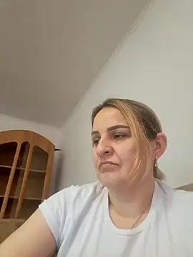 Snapshot of Malichkaanna30 chatting on 03.02.25 Malichkaanna30 online show from 03.02.25