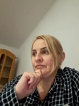 Snapshot of Malichkaanna30 chatting on 03.05.25 Malichkaanna30 online show from 03.05.25