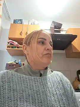 Snapshot of Malichkaanna30 chatting on 10.12.25 Malichkaanna30 online show from 10.12.25