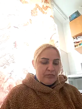 Snapshot of Malichkaanna30 chatting on 10.29.25 Malichkaanna30 online show from 10.29.25