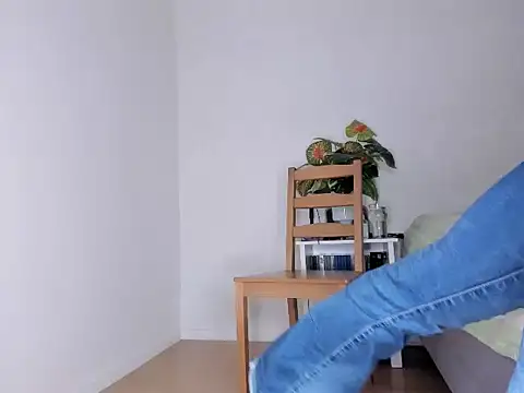 Snapshot of Chanel_shaw chatting on 09.18.25 Chanel shaw online show from 09.18.25