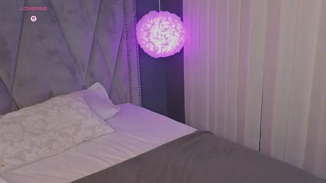 Snapshot of missy_taylor_ chatting on 10.15.25 missy taylor online show from 10.15.25