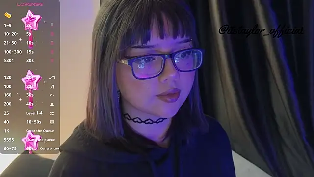 Snapshot of missy_taylor_ chatting on 06.04.26 missy taylor online show from 06.04.26