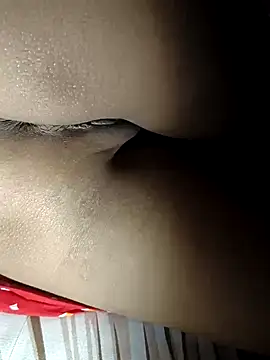 Snapshot of GF_nd_BF_ chatting on 02.22.25 GF nd BF  online show from 02.22.25