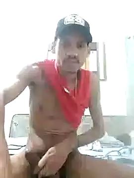 Snapshot of R7289 chatting on 03.18.25 R7289 online show from 03.18.25