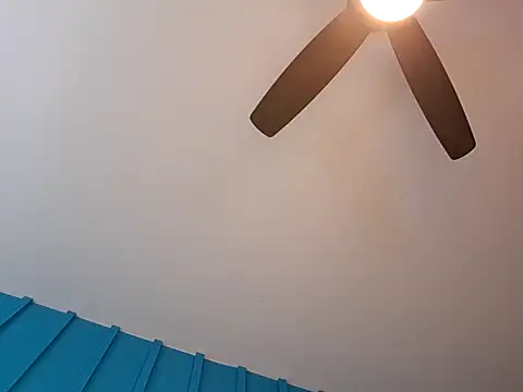 Snapshot of JamesCarvy chatting on 09.11.25 JamesCarvy online show from 09.11.25