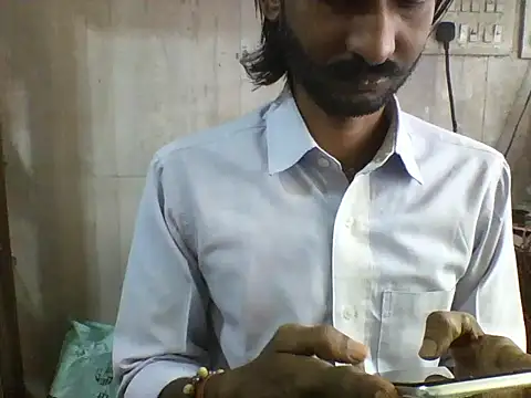 Snapshot of Desi_GfBf chatting on 10.28.25 Desi GfBf online show from 10.28.25