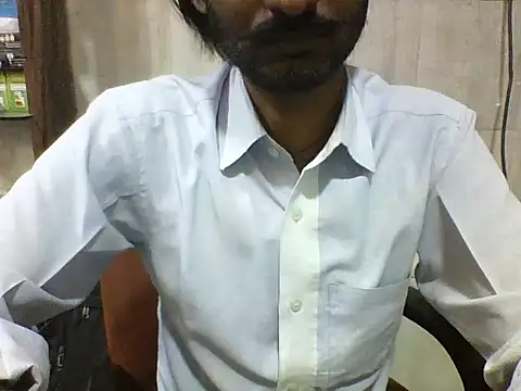 Snapshot of Desi_GfBf chatting on 11.05.25 Desi GfBf online show from 11.05.25