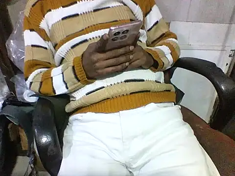 Snapshot of Desi_GfBf chatting on 02.12.26 Desi GfBf online show from 02.12.26