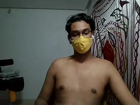 Snapshot of brownguy1234 chatting on 02.21.25 brownguy1234 online show from 02.21.25