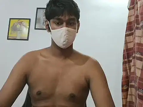 Snapshot of brownguy1234 chatting on 10.05.25 brownguy1234 online show from 10.05.25