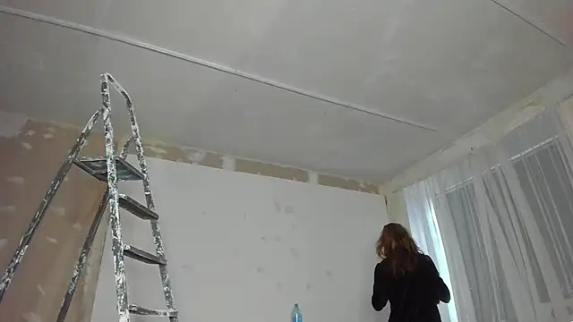 Snapshot of YourSuperModel chatting on 01.12.25 YourSuperModel online show from 01.12.25