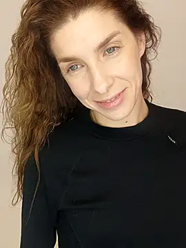 Snapshot of YourSuperModel chatting on 09.27.25 YourSuperModel online show from 09.27.25