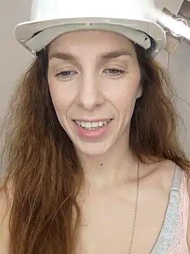 Snapshot of YourSuperModel chatting on 10.28.25 YourSuperModel online show from 10.28.25