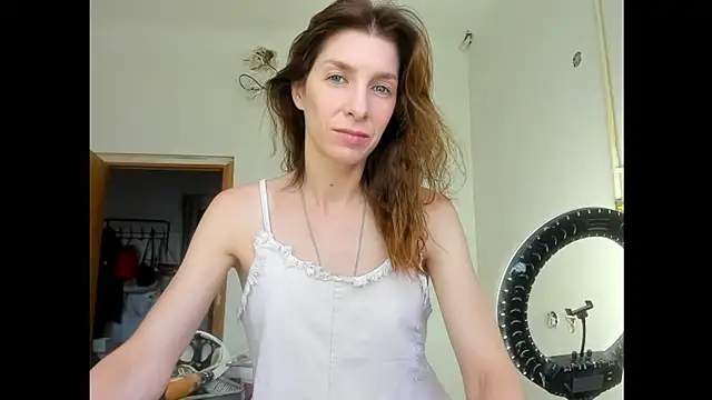 Snapshot of YourSuperModel chatting on 07.20.26 YourSuperModel online show from 07.20.26