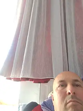 Snapshot of intx800 chatting on 05.15.26 intx800 online show from 05.15.26