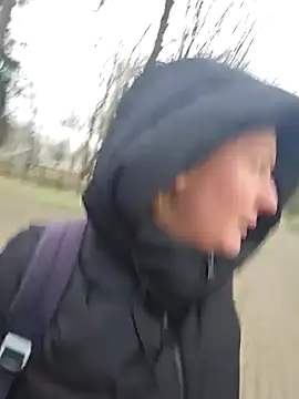 Snapshot of -Schweppes- chatting on 01.21.25 -Schweppes- online show from 01.21.25