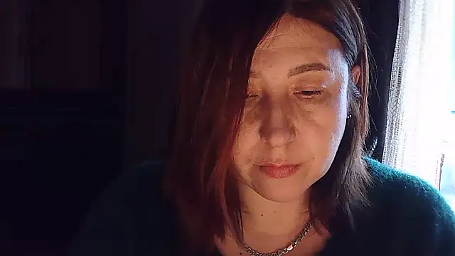 Snapshot of FiireTaliia chatting on 02.18.25 FiireTaliia online show from 02.18.25