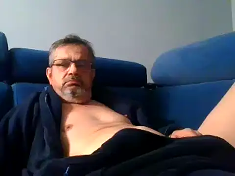 Snapshot of axecoman60 chatting on 02.16.25 axecoman60 online show from 02.16.25