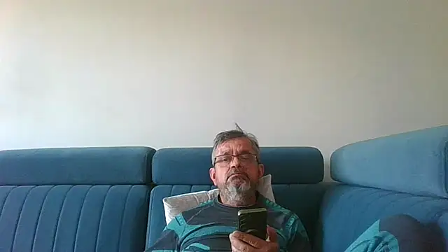 Snapshot of axecoman60 chatting on 03.15.25 axecoman60 online show from 03.15.25