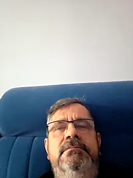 Snapshot of axecoman60 chatting on 12.03.25 axecoman60 online show from 12.03.25