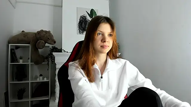 Baby Evalena online show from 03.18.25