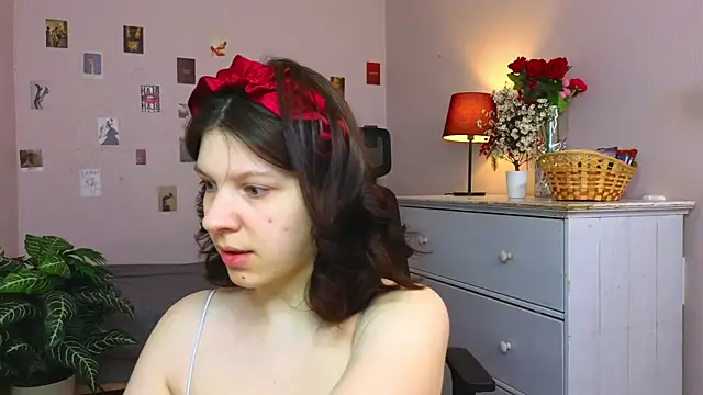 Baby Evalena online show from 04.30.26