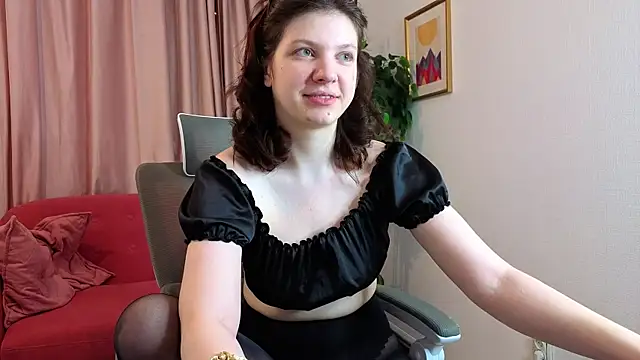 Baby Evalena online show from 06.10.26