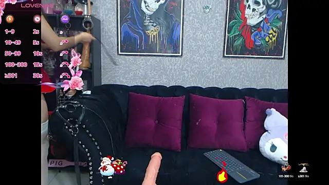 Snapshot of CamiilaMarti chatting on 12.24.24 CamiilaMarti online show from 12.24.24