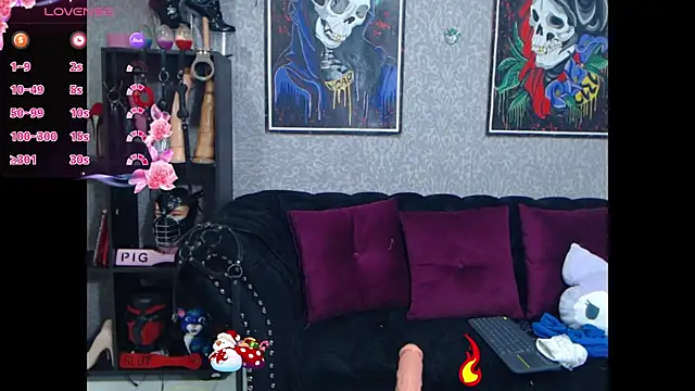 Snapshot of CamiilaMarti chatting on 12.27.24 CamiilaMarti online show from 12.27.24