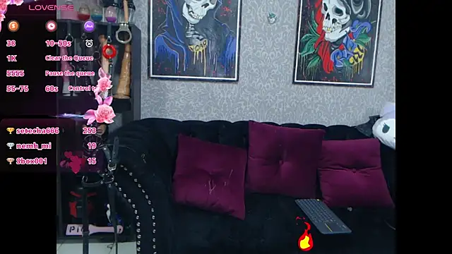 Snapshot of CamiilaMarti chatting on 03.05.25 CamiilaMarti online show from 03.05.25