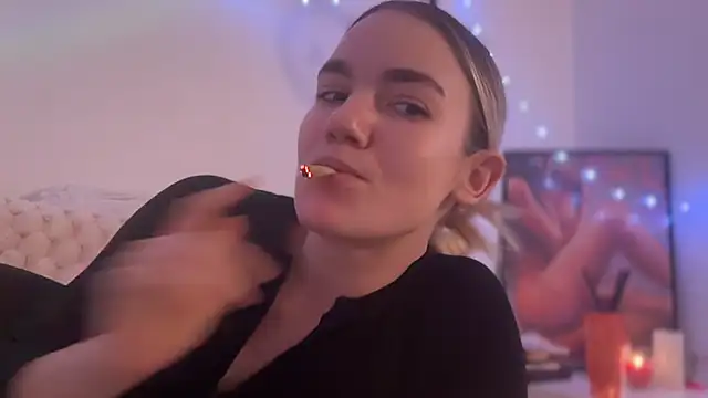 Heidi11 online show from 01.17.25