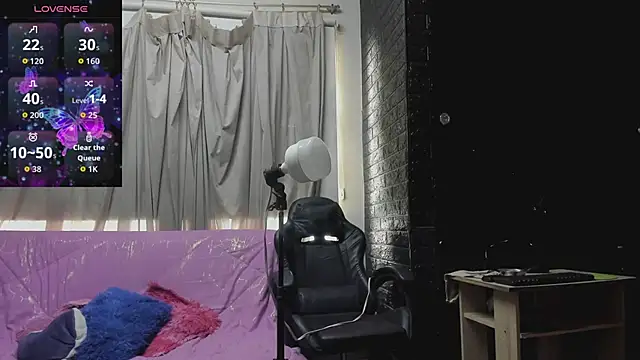 Snapshot of kitty_queen10 chatting on 01.19.26 kitty queen10 online show from 01.19.26