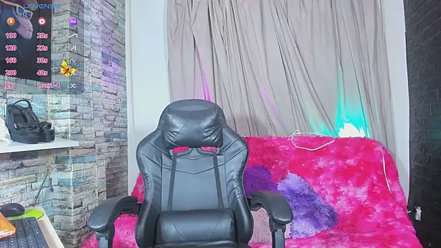 Snapshot of kitty_queen10 chatting on 03.07.26 kitty queen10 online show from 03.07.26