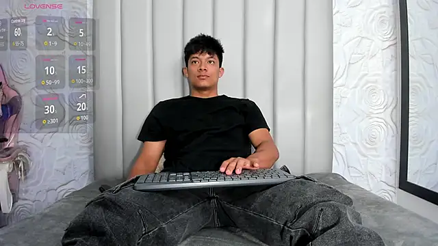 Snapshot of Richars_Man chatting on 02.18.26 Richars Man online show from 02.18.26