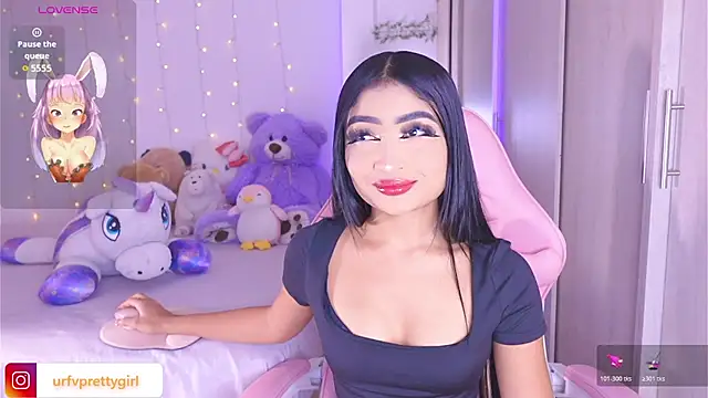urfavprettygirl online show from 06.24.26