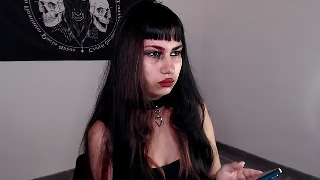 Snapshot of Little-Lucifer chatting on 11.01.25 Little-Lucifer online show from 11.01.25