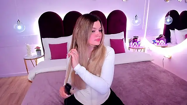 Snapshot of ZaraBloom chatting on 03.02.26 ZaraBloom online show from 03.02.26