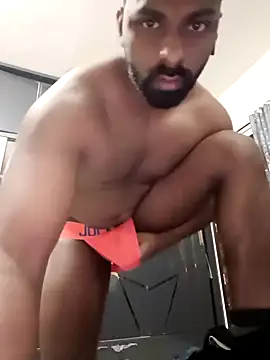 Snapshot of VivaanDRX chatting on 01.12.25 VivaanDRX online show from 01.12.25