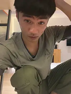 Snapshot of Big19Asia chatting on 02.24.25 Big19Asia online show from 02.24.25