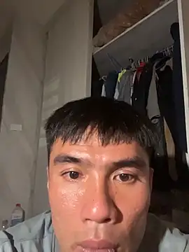 Snapshot of Big19Asia chatting on 10.13.25 Big19Asia online show from 10.13.25