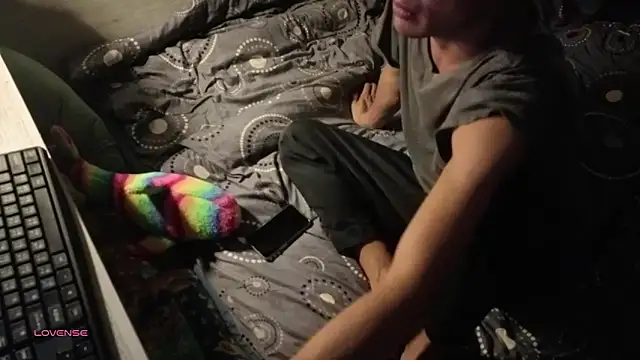 Snapshot of Big19Asia chatting on 10.26.25 Big19Asia online show from 10.26.25