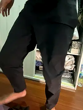 Snapshot of Big19Asia chatting on 11.02.25 Big19Asia online show from 11.02.25